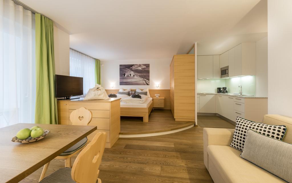 Avita - Suites To Relax Ortisei Bagian luar foto